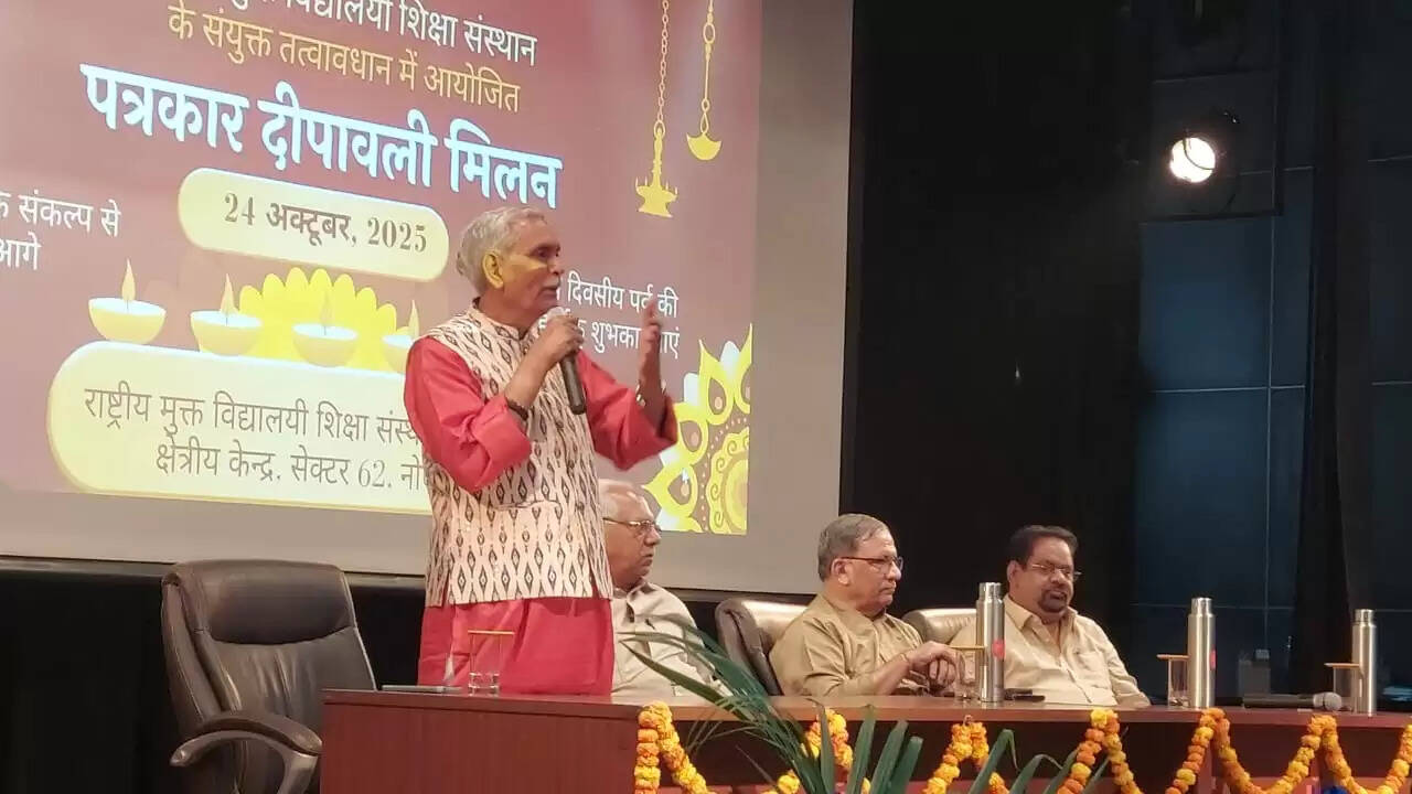 पूरे समाज और देश की दीपावली बनाने के लिए चिंतन करें बुद्धिजीवी : प्रदीप जोशी