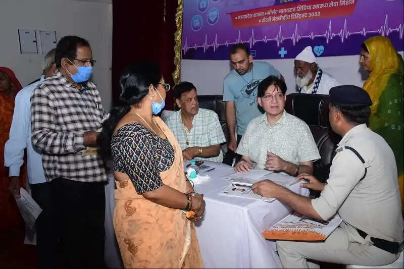 मप्र के शिवपुरी में लगा वृहद स्वास्थ्य शिविर इंडिया बुक ऑफ रिकॉर्ड में हुआ दर्ज