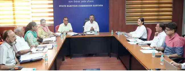 चुनावों के बेहतर संचालन में सभी राजनीतिक दलों का सहयोग जरूरी : देवेंद्र सिंह कल्याण