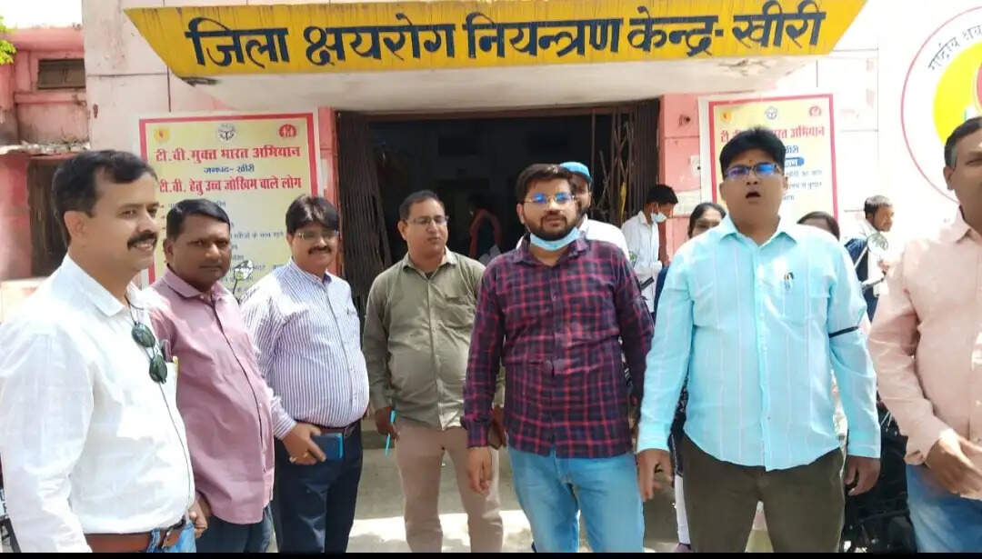 मानदेय न मिलने से नाराज एनएचएम संविदा कर्मचारी बांधेंगे काला फीता, 21 मई से पूर्ण कार्य बहिष्कार का ऐलान