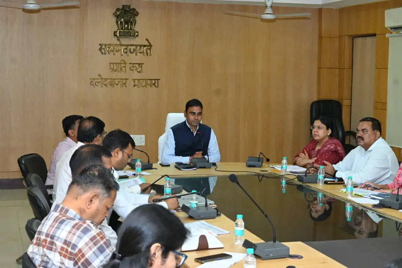 बारिश के कारण हुए क्षति के लिये मुआवजा राशि का शीघ्र करें भुगतान : कलेक्टर