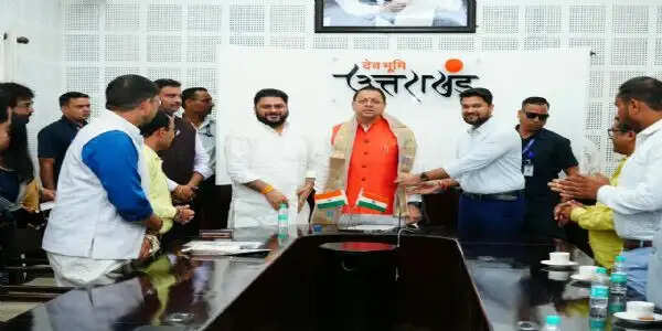 हरियाणा भ्रमण पर जा रहे युवाओं को मुख्यमंत्री ने दी शुभकामनाएं, बोले- अंतरराज्यीय भ्रमण से मिलेगी नई सीख