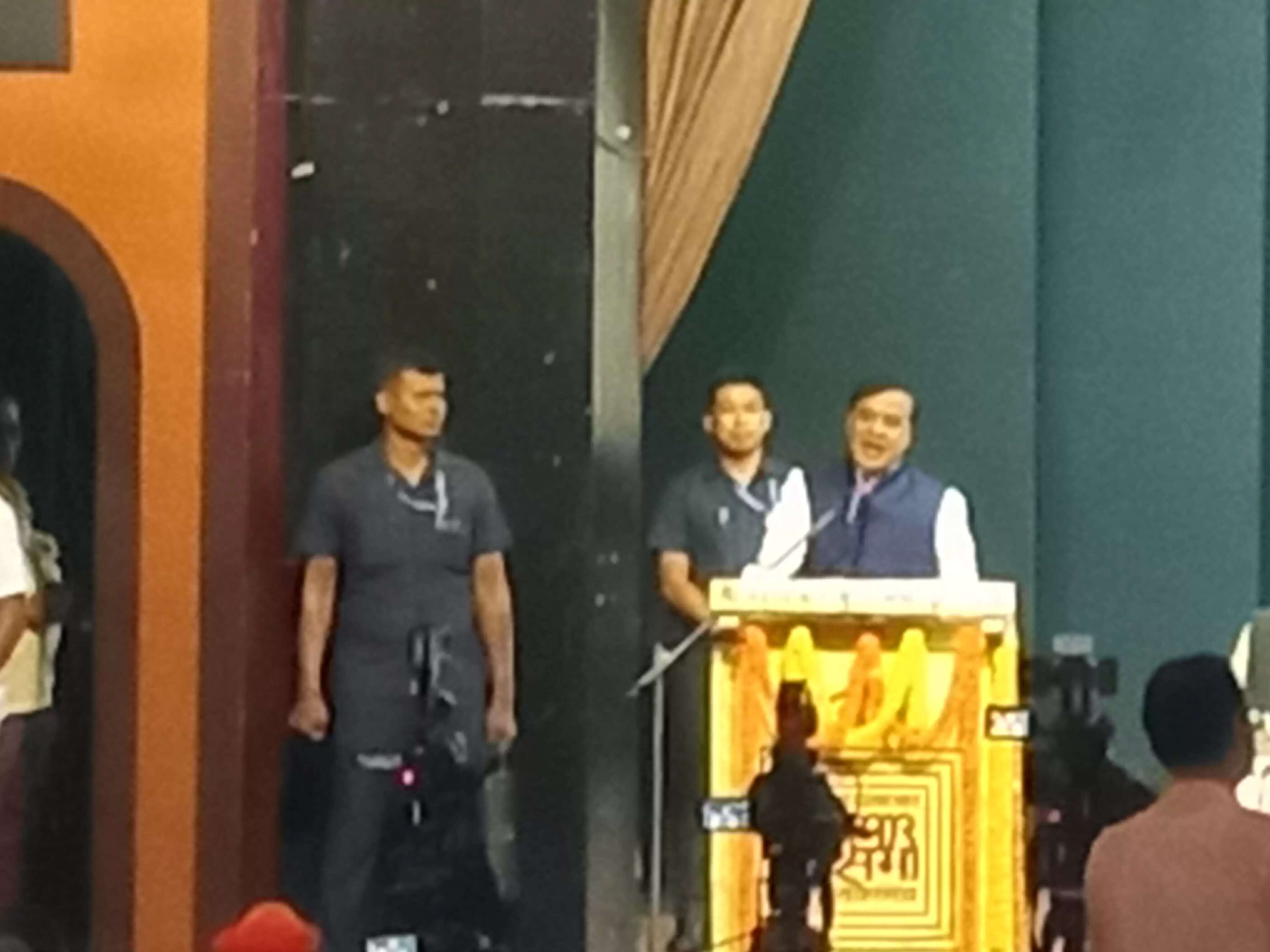 हिंदुओं को गैरों से ज्यादा अपनों से खतरा : हिमंत बिस्वा सरमा