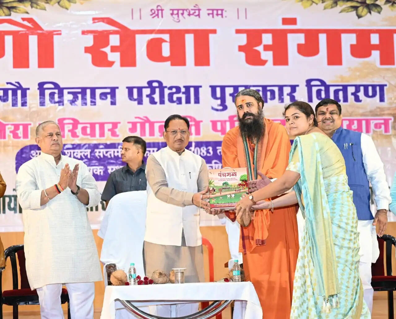 गौ सेवा से संस्कृति और मूल्यों से जुड़ रही नई पीढ़ी : स्कूल शिक्षा मंत्री गजेंद्र यादव