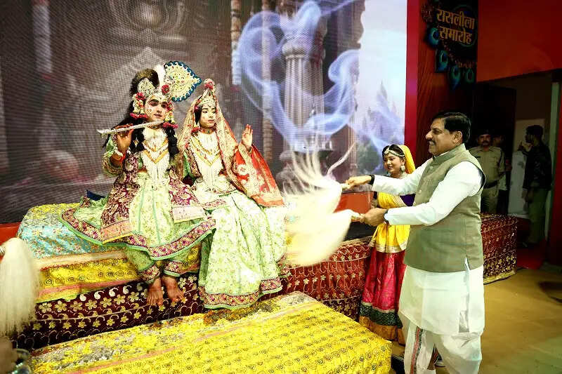 कान्हा से श्रीकृष्ण वंदे जगतगुरु की उपाधि पाने तक बेहद संघर्षमय रहा भगवान कृष्ण का जीवन : मोहन यादव