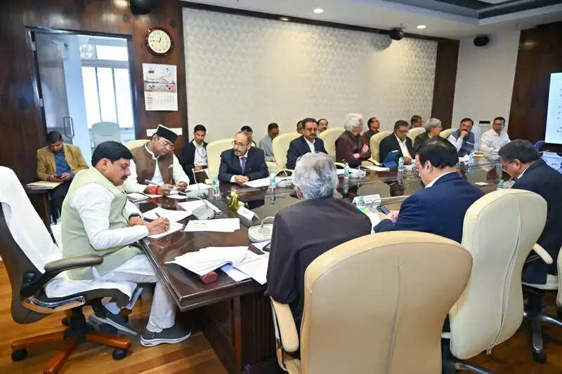 सहकारी संस्थाएं किसानों को सशक्त बनाने के लिए सभी आवश्यक प्रयास करें : मुख्यमंत्री डॉ. यादव