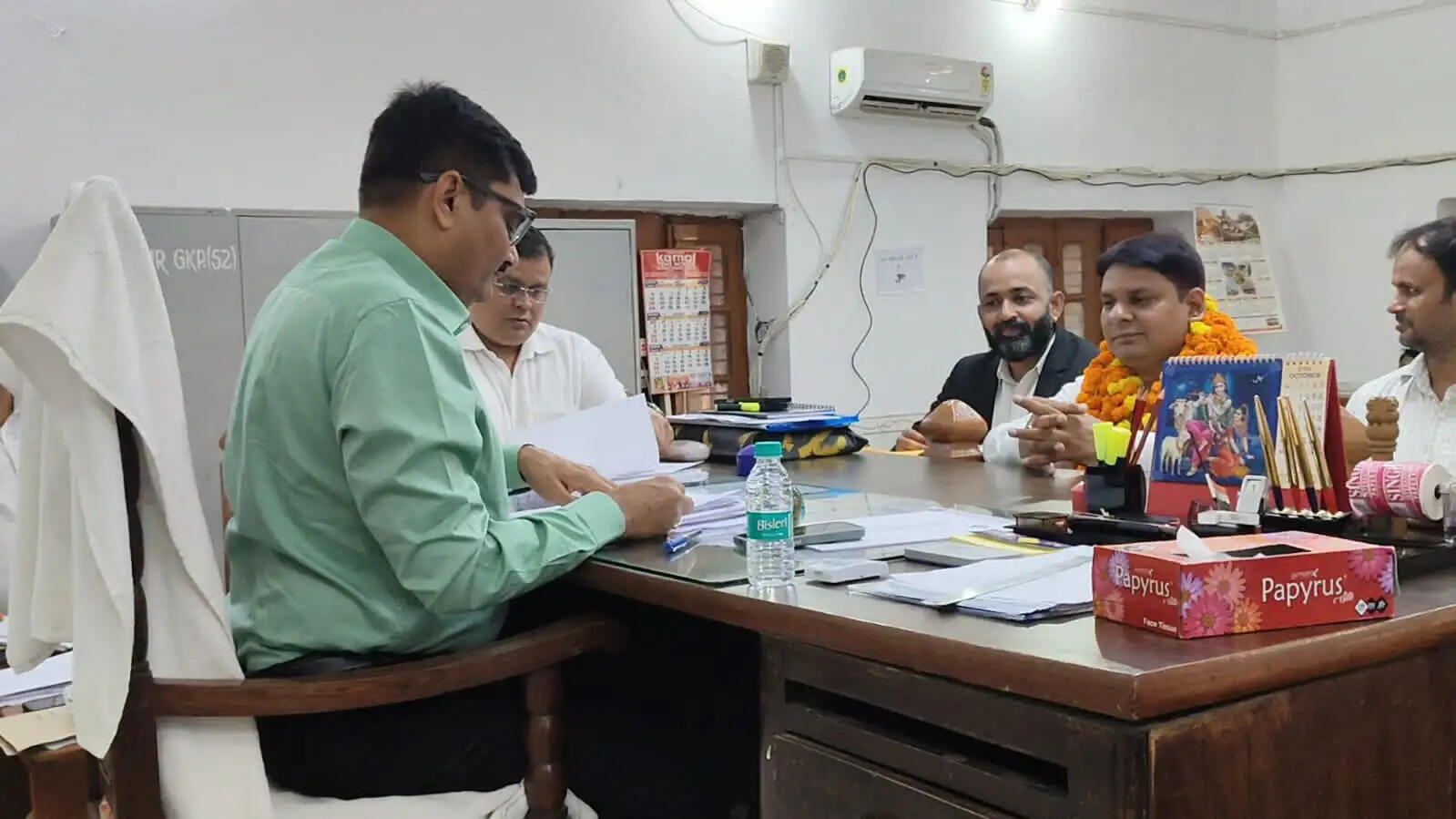 शिक्षक निर्वाचन में डॉ. शरदेंदु कुमार त्रिपाठी ने निर्दलीय दाखिल किया पर्चा