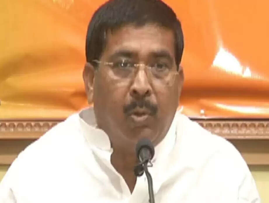 जिसके दिल में तिरंगा का सम्मान नहीं, वे तिरंगा यात्रा को नौटंकी बोलते हैं : आदित्य साहू