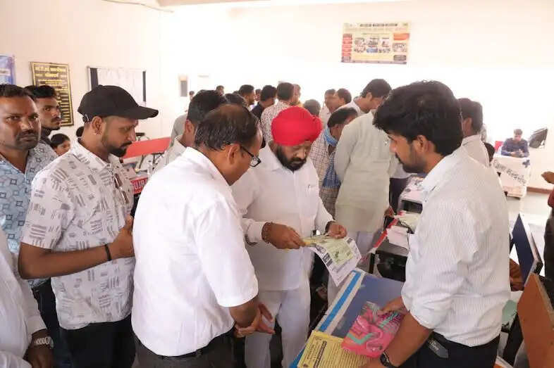 मंदसौरः रोजगार मेले में 149 युवाओं का मिला रोजगार, 220 युवक-युवतियों ने कराया पंजीयन