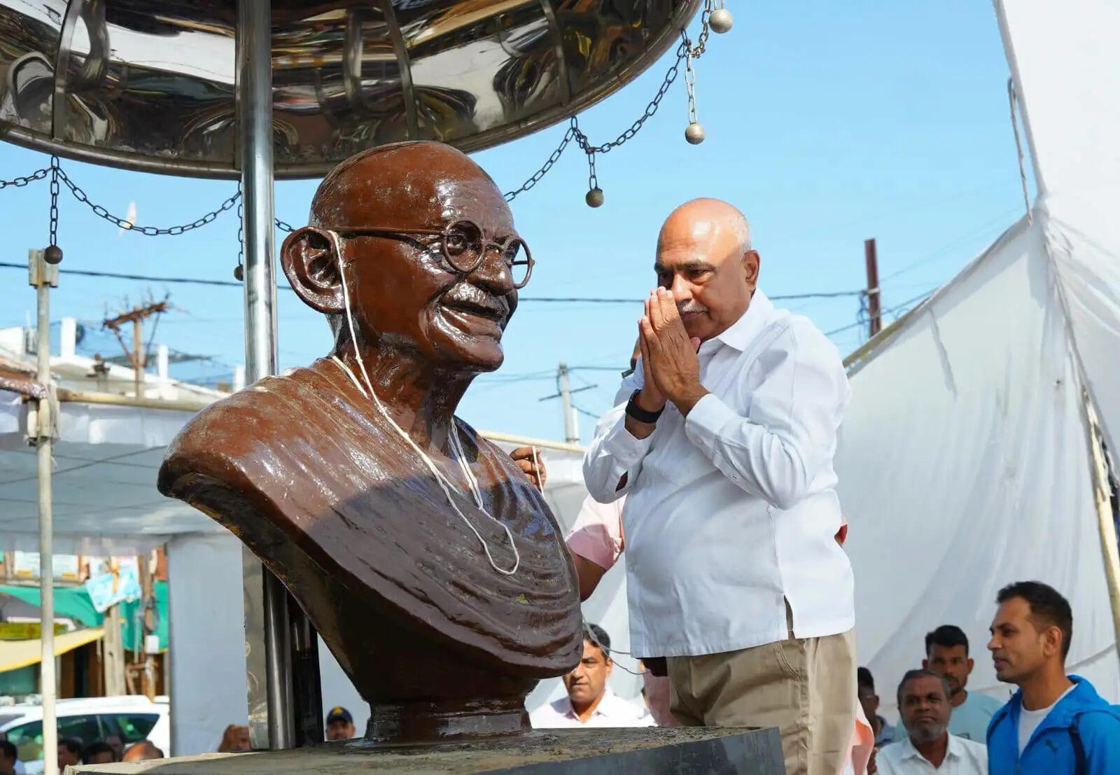गांधी जयंती पर हेमंत खंडेलवाल ने किया महापुरुषों की प्रतिमाओं पर माल्यार्पण,&nbsp;बैतूल में स्वच्छता अभियान में शामिल हुए
