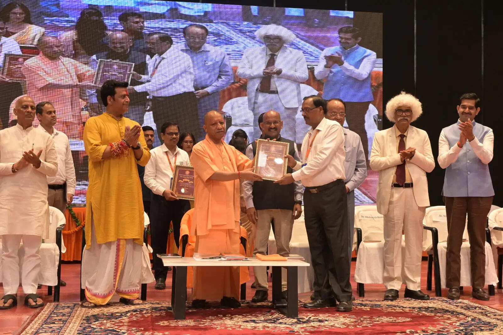 युवाओं को भरपूर अवसर देने का तैयार हुआ ईको सिस्टम : मुख्यमंत्री योगी