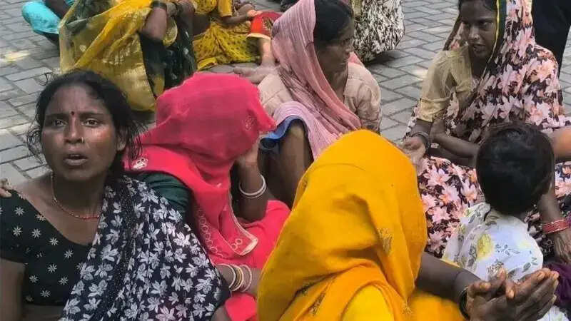 नशे में पहले बेटी की पिटाई कर दी फिर होश आने पर आहत पिता ने जहर खाकर की आत्महत्या