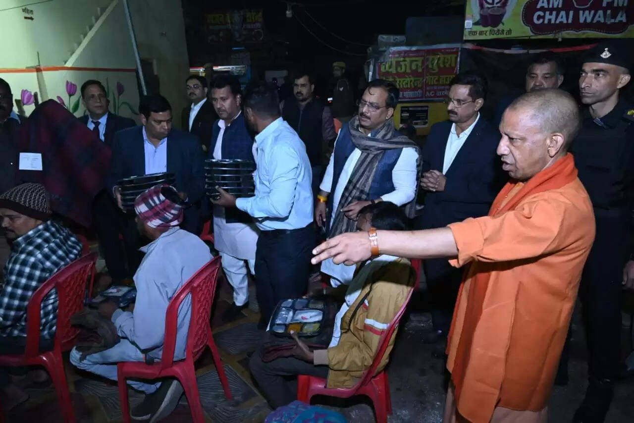 हर जरूरतमंद को शीतलहर से बचाने को सरकार प्रतिबद्ध : मुख्यमंत्री