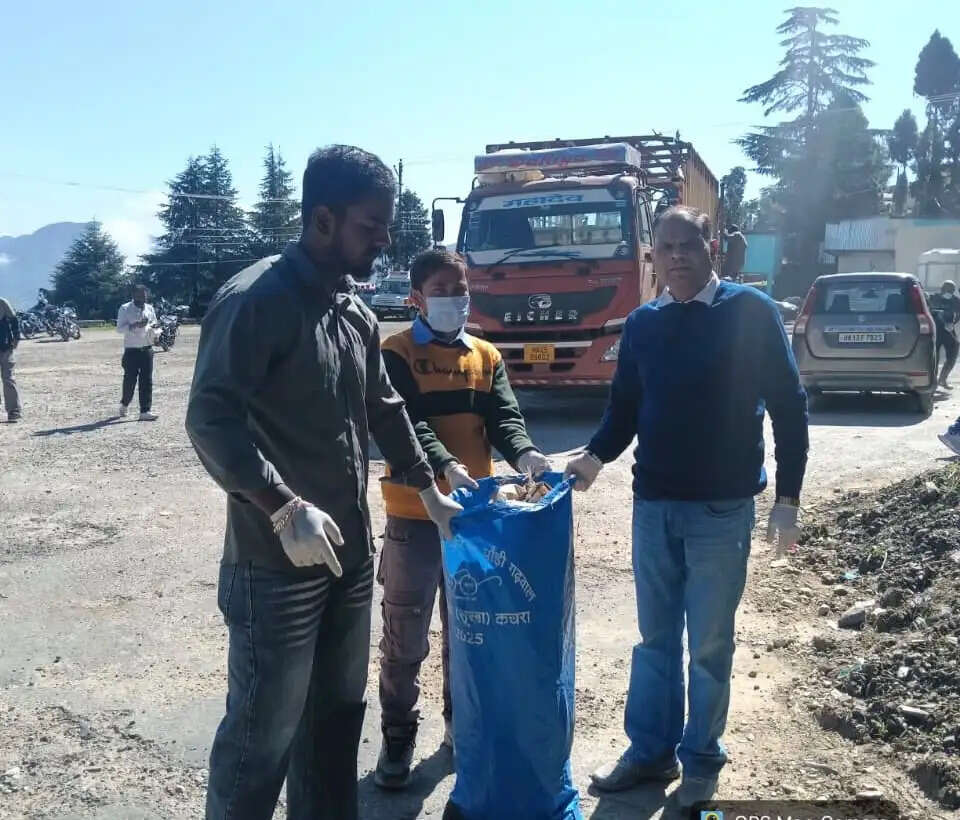कंडोलिया से न्यू बस अड्डे तक चला स्वच्छता अभियान