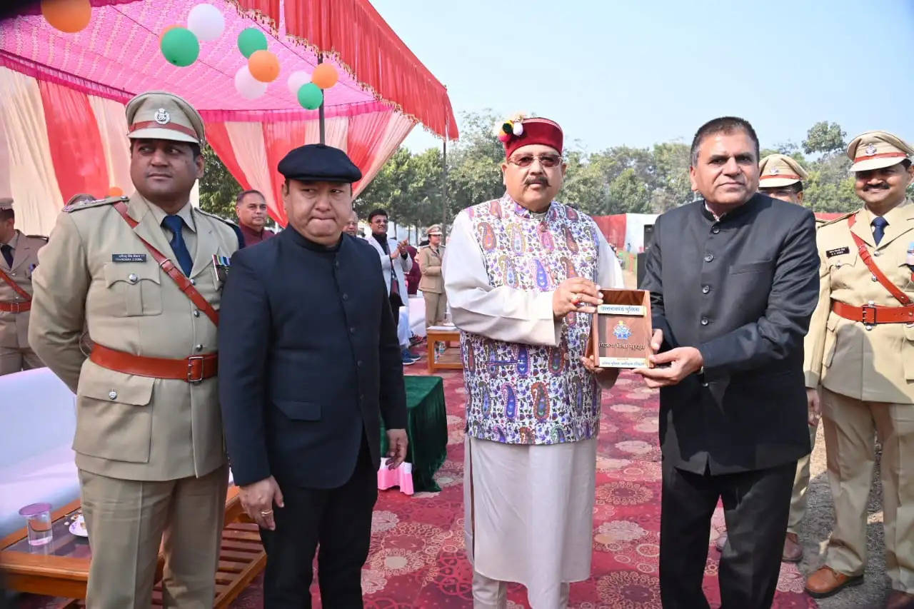 उत्कृष्ट कार्यों के लिए डॉक्टर नरेश चौधरी सम्मानित