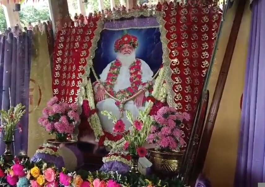 गुरुपूर्णिमा पर सेवा, साधना और गुरु परंपरा के आदर्शों का पालन करने का संकल्प लिया गया : संजय सिंघानी
