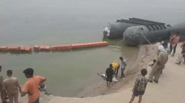 तुलसीघाट पर गंगा में नहाते समय युवक की डूबने से मौत