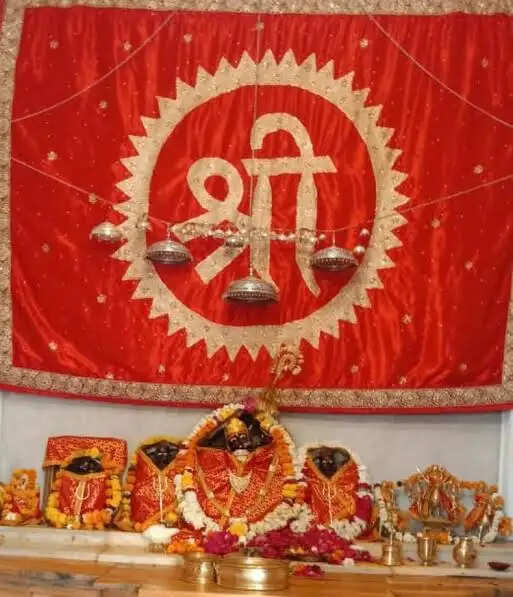 भारतीय नववर्ष भी गुरूवार से , शुभकामना शोभायात्रा निकाली