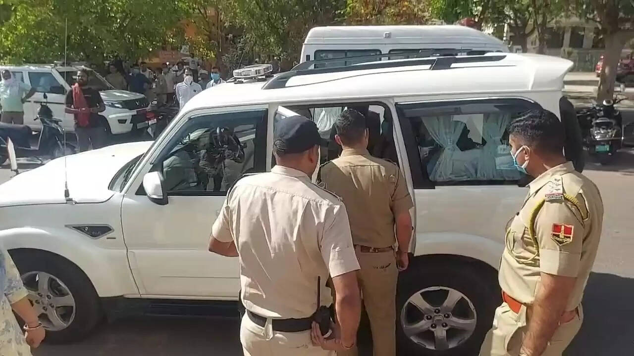 भीलवाड़ा में तीन हत्याओं से सनसनी, मंदिर में बुजुर्ग की हत्या करने वाले के घर दो और शव मिले