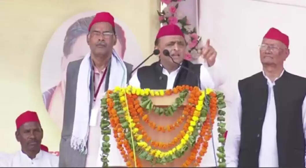 सपा अध्यक्ष अखिलेश यादव का एमपी दौरा, रीवा में चुनावी जनसभा को किया सम्बोधित