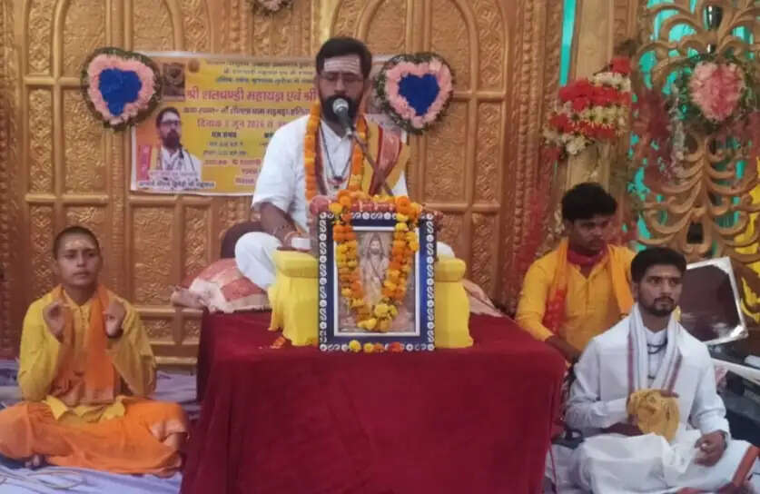 गड़बड़ा शीतला धाम में गूंजा राम जन्मोत्सव का उल्लास, कथा सुन भाव-विभोर हुए श्रद्धालु