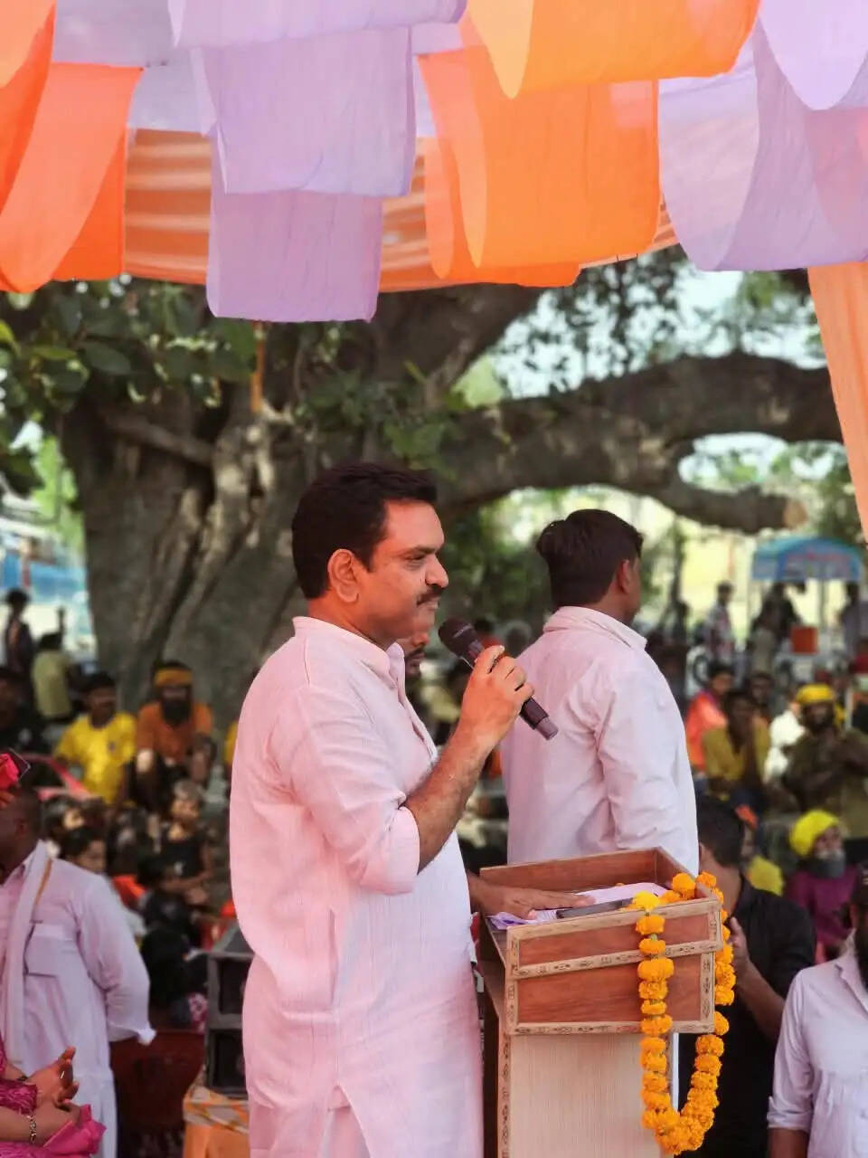 घुमंतू समाज के उत्थान के लिए समर्पित राज्य सरकार : असीम अरुण