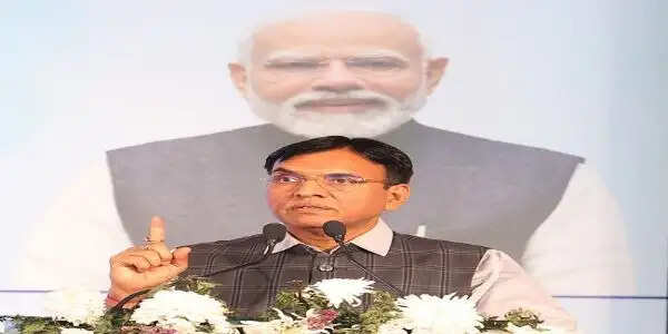 मांडविया ने श्रमिकों के लिए शुरू की राष्ट्रव्यापी वार्षिक स्वास्थ्य जांच पहल