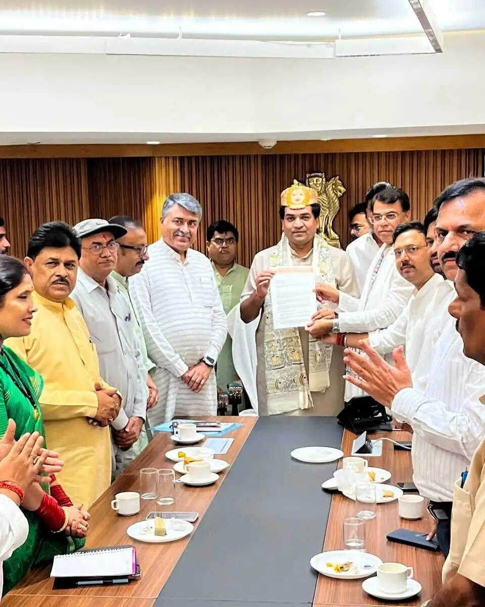 छठ महापर्व तैयारियों को लेकर दिल्ली सरकार और डीडीए की बैठक