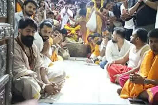 फिल्म केजीएफ&nbsp;के&nbsp;स्टार अभिनेता&nbsp;यश ने किया भगवान महाकाल के दर्शन, भस्म आरती में हुए शामिल