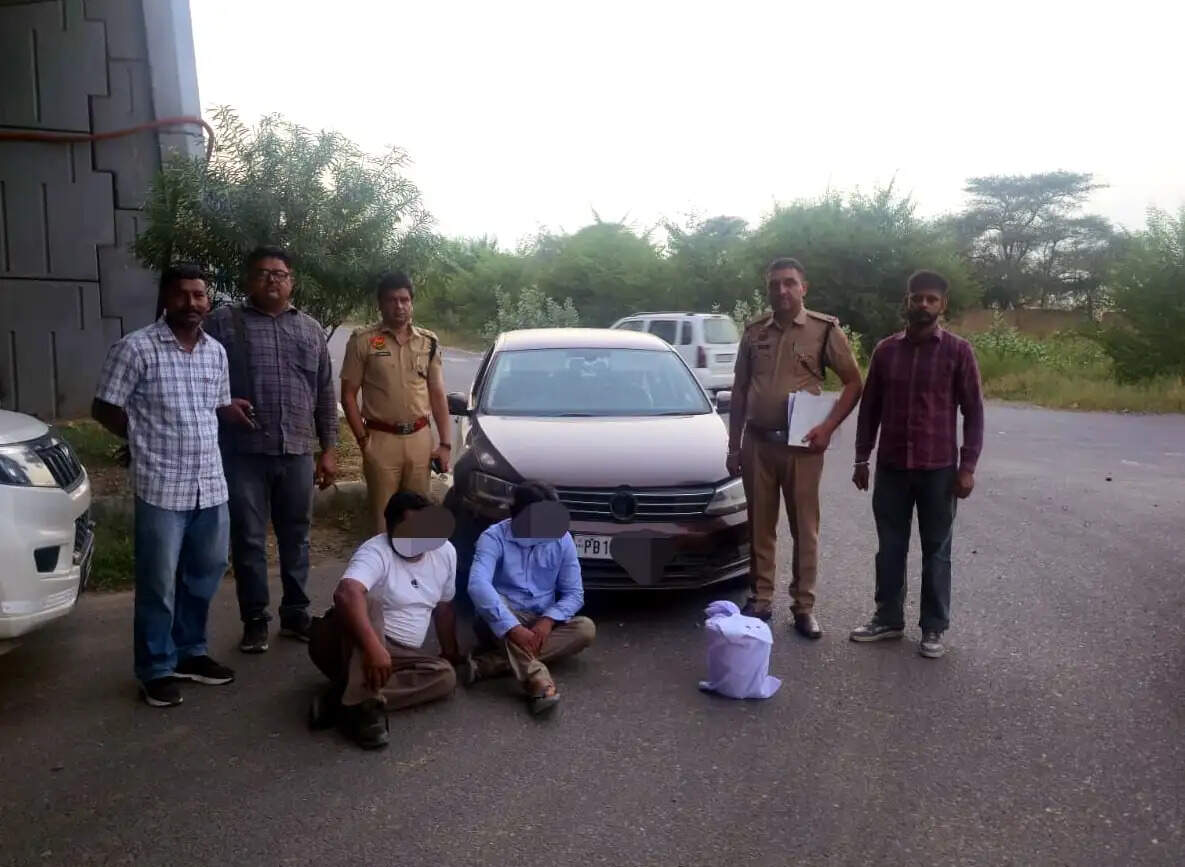 सिरसा: दो अंतरराज्यीय नशा तस्कर गिरफ्तार, लाखों रुपये की अफीम पकड़ी