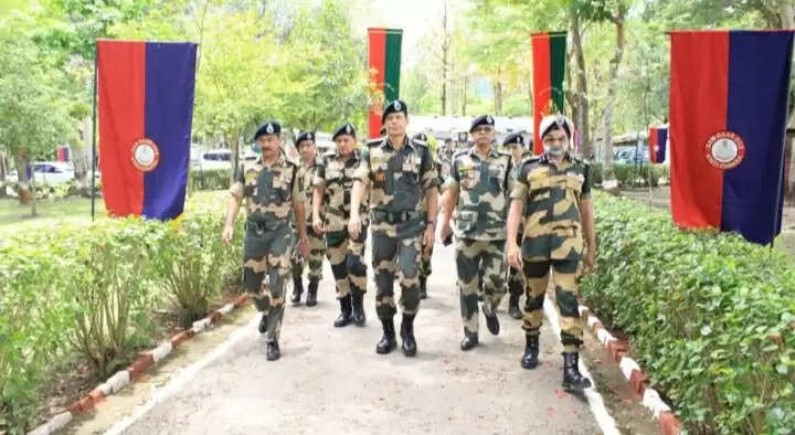 मणिपुर के दो दिवसीय दौरे पर पहुंचे बीएसएफ महानिदेशक दलजीत सिंह चौधरी ने लिया अभियान का जायजा