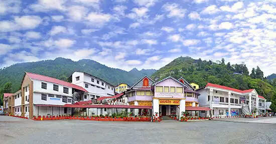 विद्यालय में दिया सीमा सुरक्षा व राष्ट्रधर्म पर विद्यार्थियों को संदेश