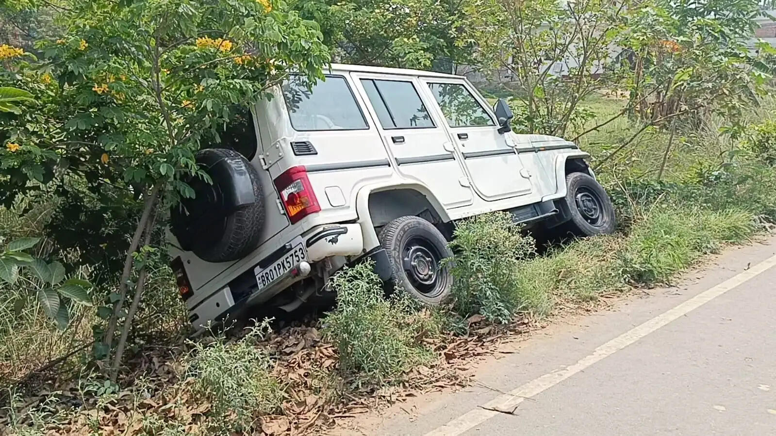 एकमा मांझी सड़क हादसे में दो की मौत