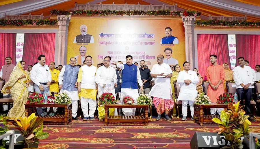 रानी दुर्गावती के दिखाए मार्ग से जनजातियों के विकास का नया अध्याय लिख रही राज्य सरकार : मुख्यमंत्री डॉ. यादव
