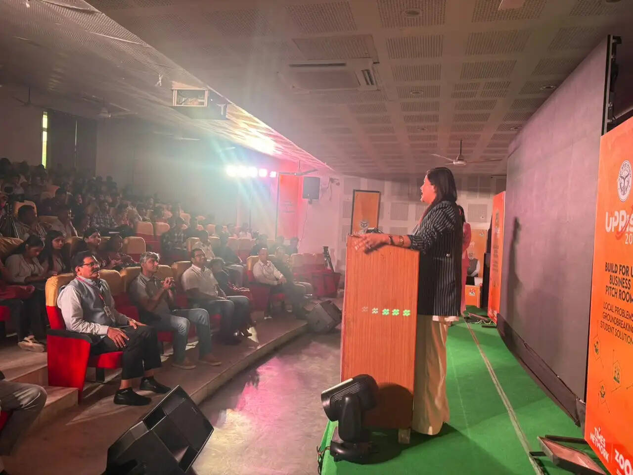 एमआईईटी मेरठ में यूपीराइज 2026 का आयोजन, युवाओं ने दिखाए नवाचार और उद्यमिता के आइडिया