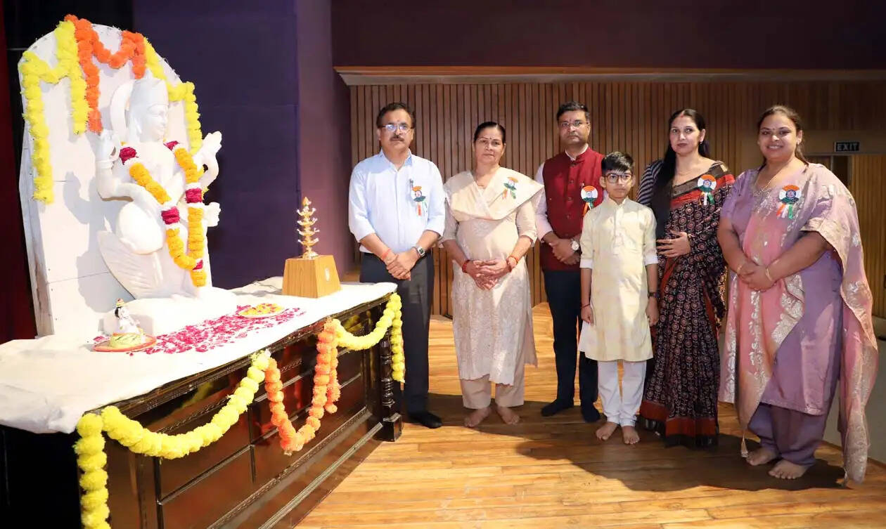 हिसार: पांच जीवन मूल्यों से होगा सशक्त समाज का निर्माण : प्रो. विजय कुमार