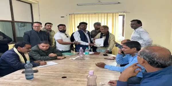 ऊंचाई से गिरकर मजदूर की मौत, मुआवजा देगी कंपनी