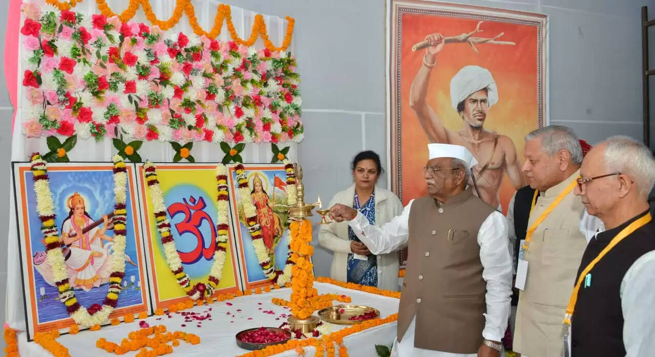 विद्याभारती संगठन नहीं संस्कार निर्माण से जुड़ी शिक्षण संस्कृति है:राज्यपाल