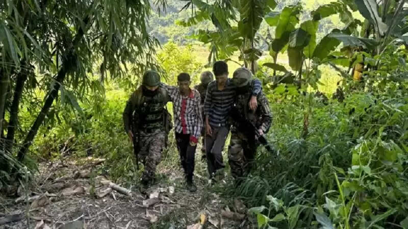 अरुणाचल में अपहृत दो श्रमिकों को उग्रवादियों से असम राइफल्स ने छुड़ाया