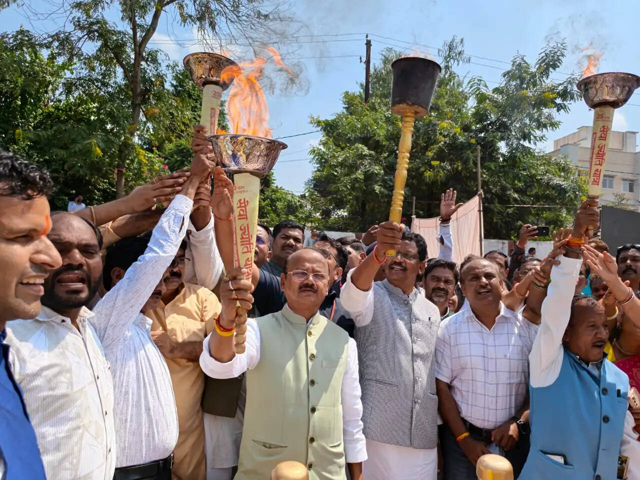अनूपपुर: सेवा ज्योति कलश यात्रा से गूंजा विकसित भारत का संकल्प