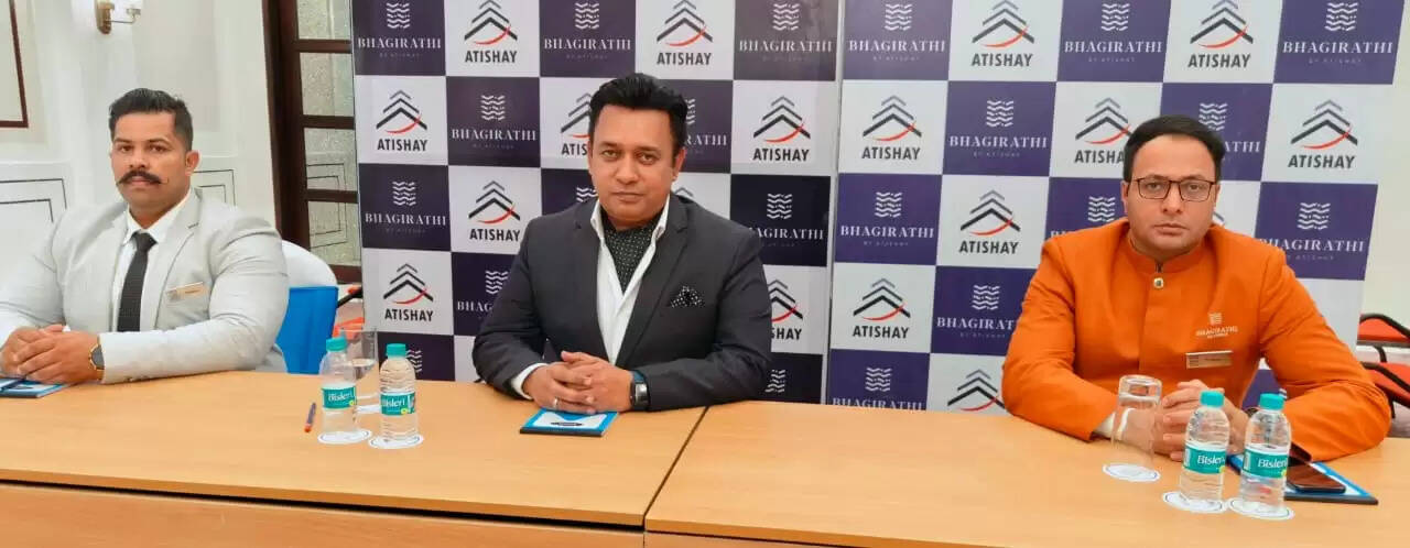 गंगा किनारे होटल भागीरथी मेें होने वाला क्रिसमस कार्यक्रम रद्द