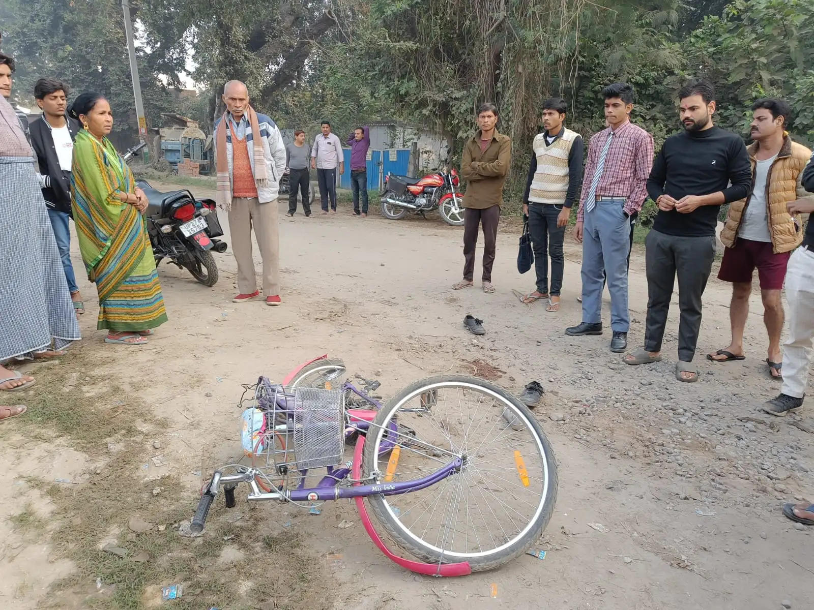 सड़क हादसे में कक्षा तीन के छात्र की मौत