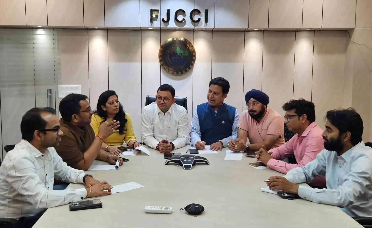 राज्य में विधि-व्यवस्था की समीक्षा करे सरकार : चेंबर