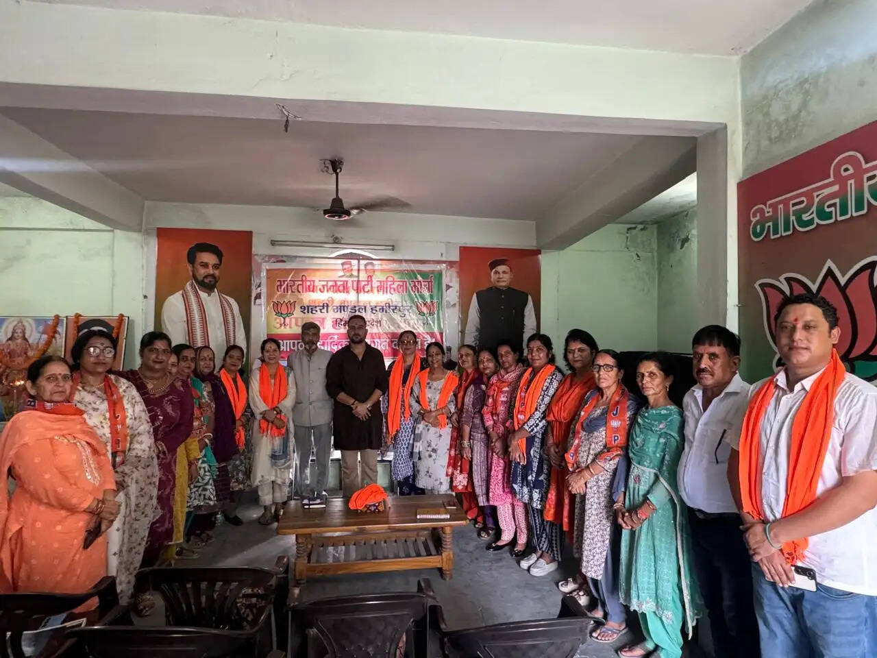 महिला मोर्चा पार्टी की मजबूती में निभा रहा अहम भूमिका: आशीष शर्मा
