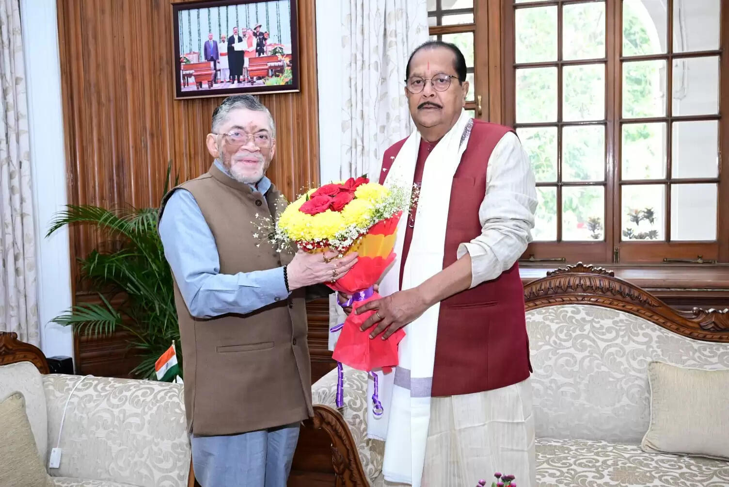 झारखंड के वित्तमंत्री राधाकृष्ण किशोर ने राज्यपाल से की मुलाकात, चांसलर पोर्टल से जुड़ी समस्याओं से कराया अवगत