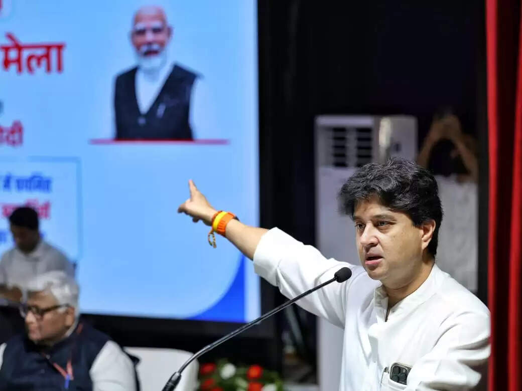 सपने देखने ही नहीं, उन्हें साकार करने का साहस ही नए भारत की पहचान है: सिंधिया