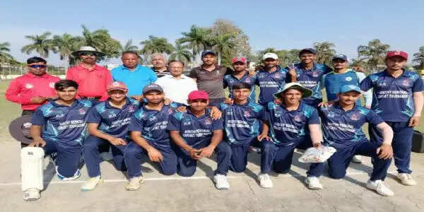 अवस्थी मेमोरियल प्राइज मनी क्रिकेट टूर्नामेंट: द आर्यंस व सैंट पाल की टीम जीती