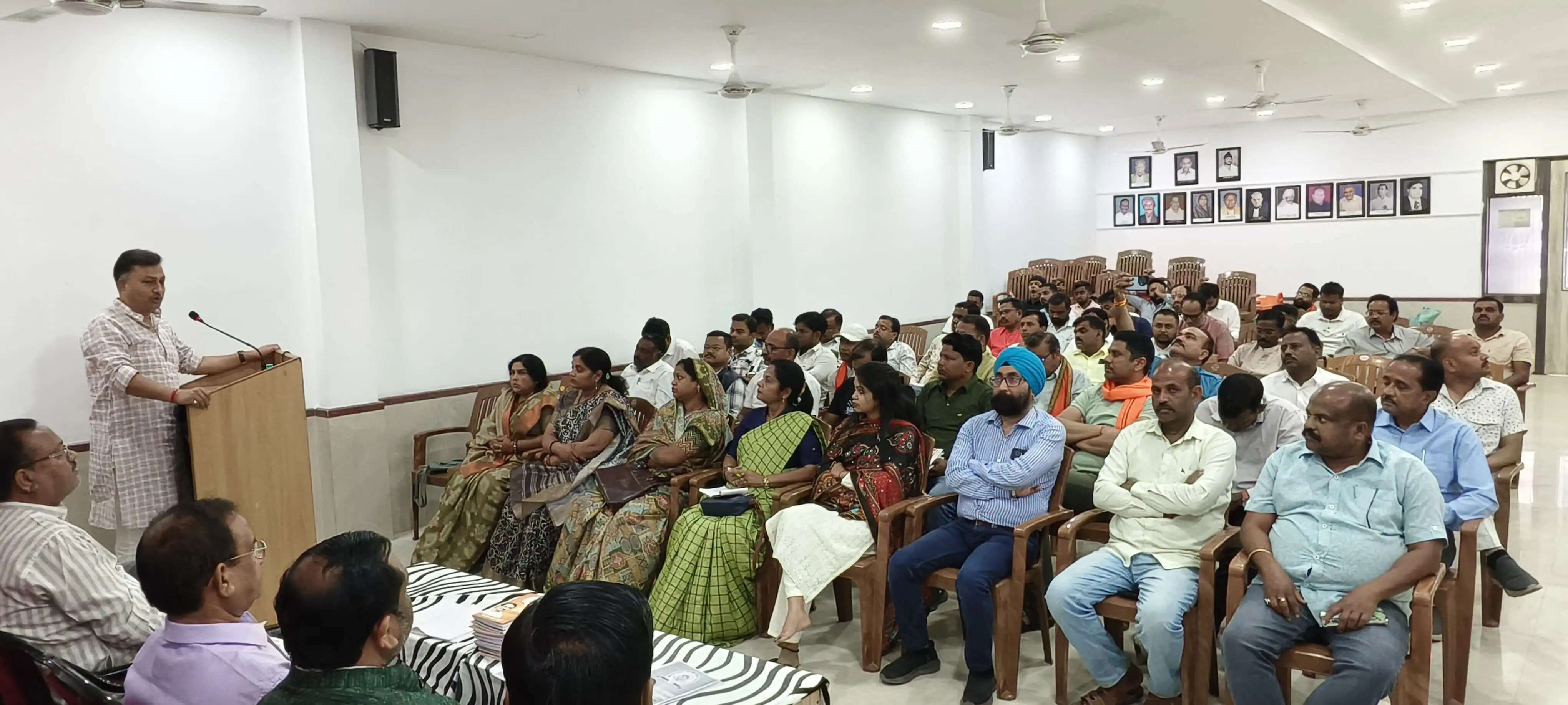 अंबिकापुर में भाजपा की रणनीतिक बैठक, 30 मार्च से मंडल प्रशिक्षण अभियान का आगाज