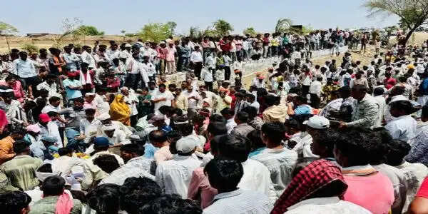 धारः केंद्रीय मंत्री सावित्री ठाकुर सड़क दुर्घटना में मृत लोगों के अंतिम संस्कार में पहुंची