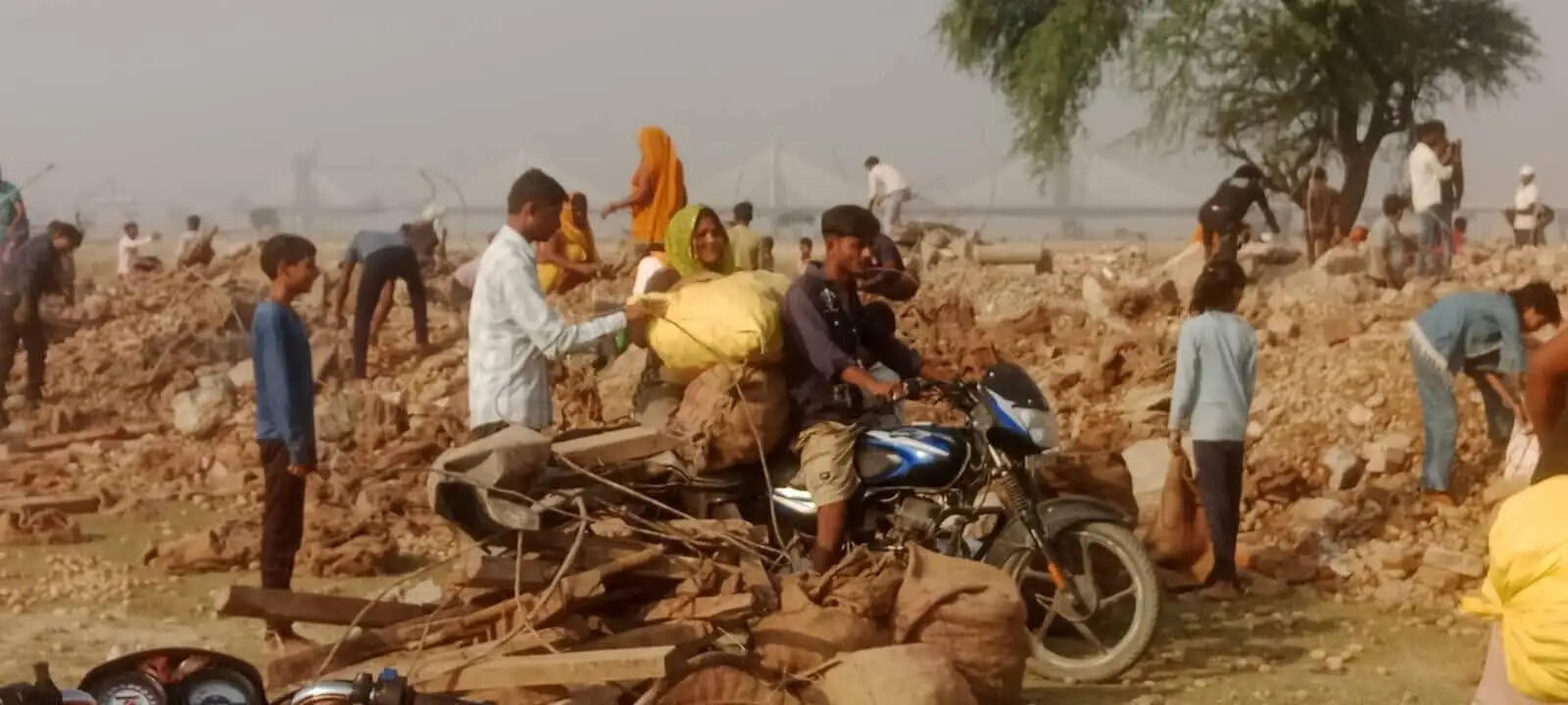 कोल्ड स्टोरेज हादसे में मृत चारों मजदूरों के शव का हुआ पोस्टमार्टम